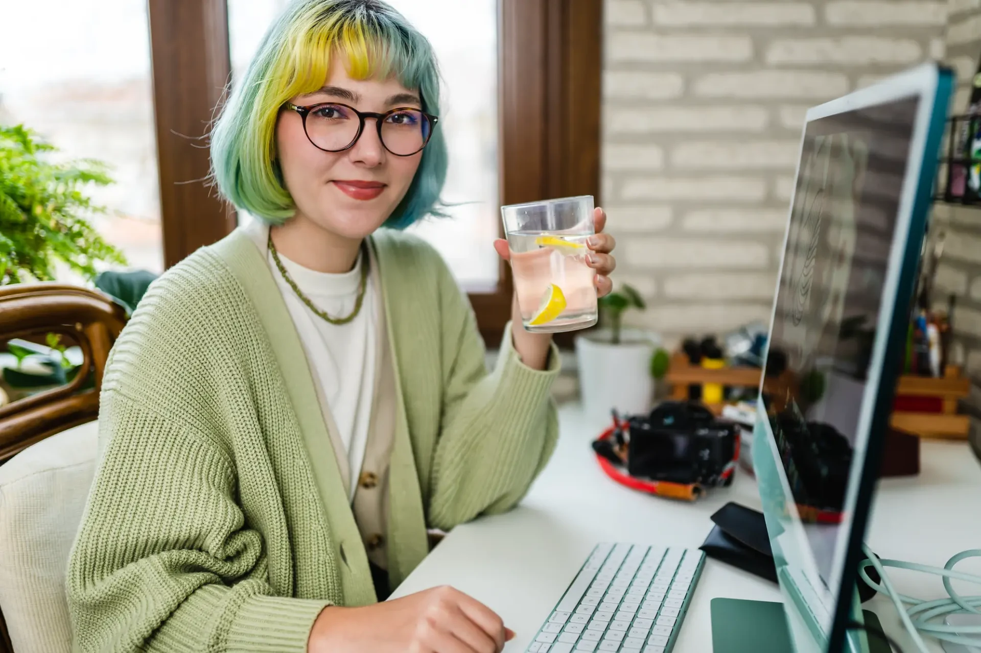 Schweizer Büro-Alltag — Wasserversorgung am Arbeitsplatz