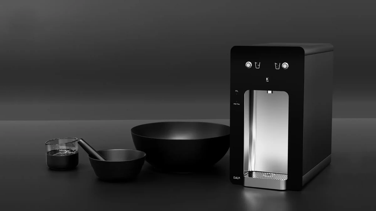 EAU~K Serie 2 — Flagship-Standgerät im dunklen Moodbild